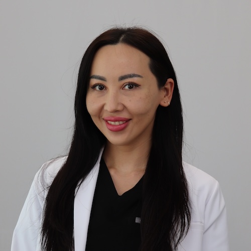 Dr. Victoria Legay